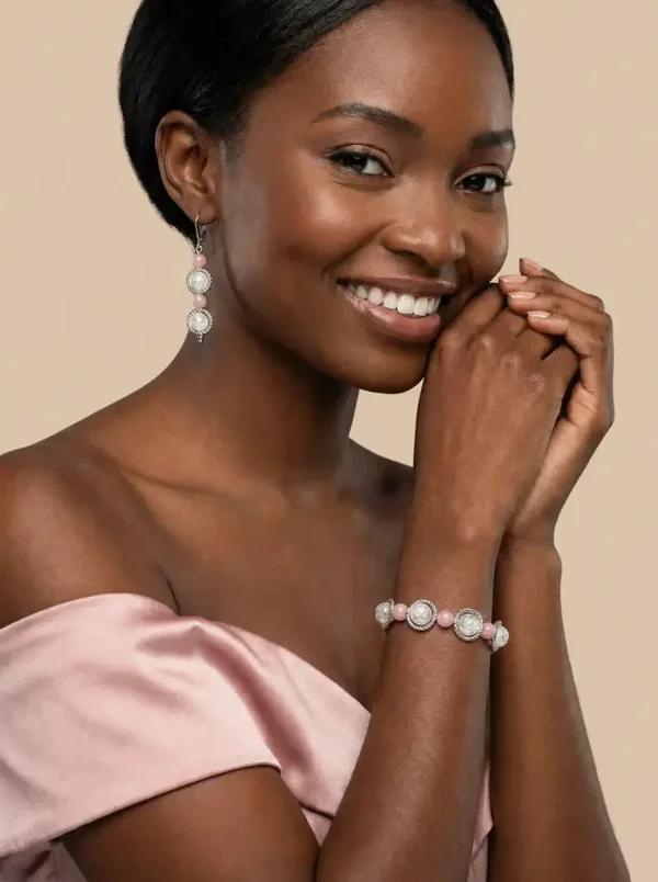Roze zilveren kralenset met glasdetails – handgemaakte armband en oorbellen