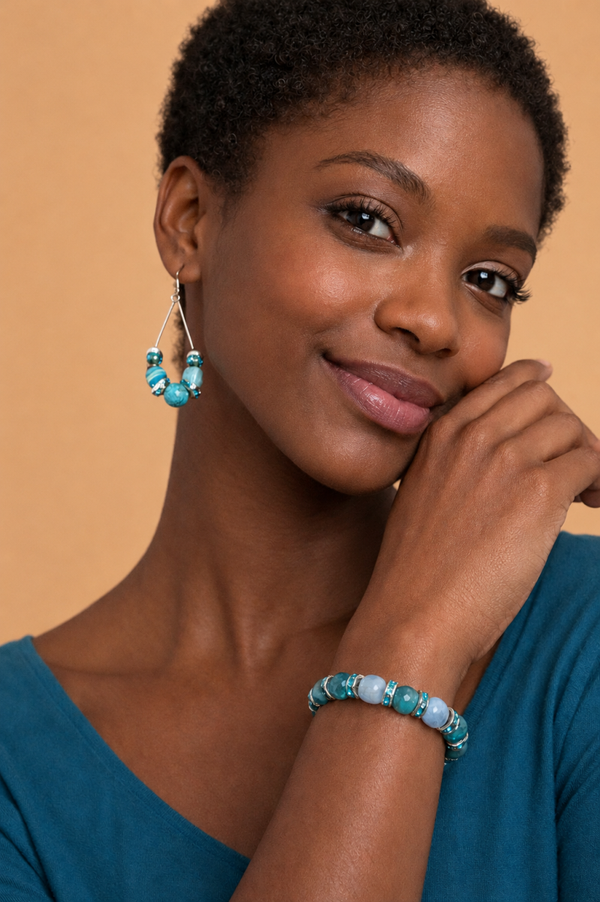 Blauwgroene kralenset – handgemaakte armband en oorbellen
