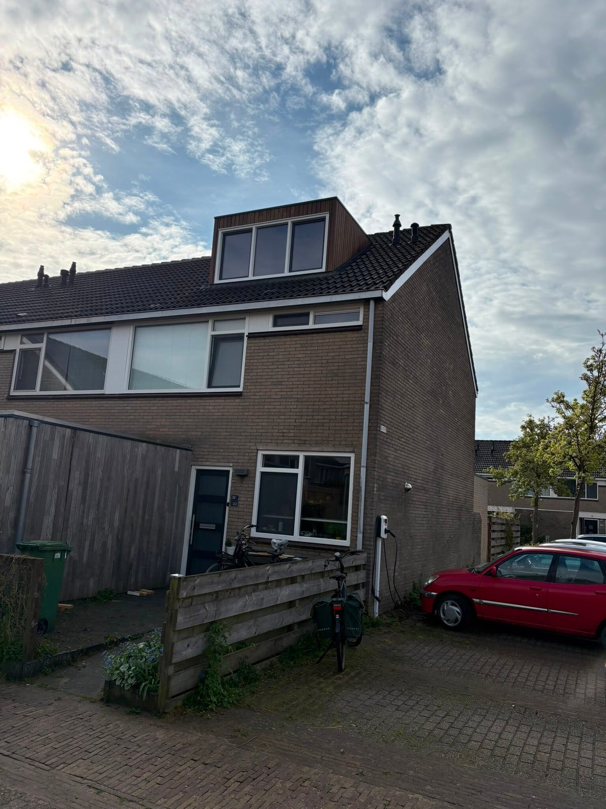 Eindresultaat van de antraciete dakkapel in Middelburg