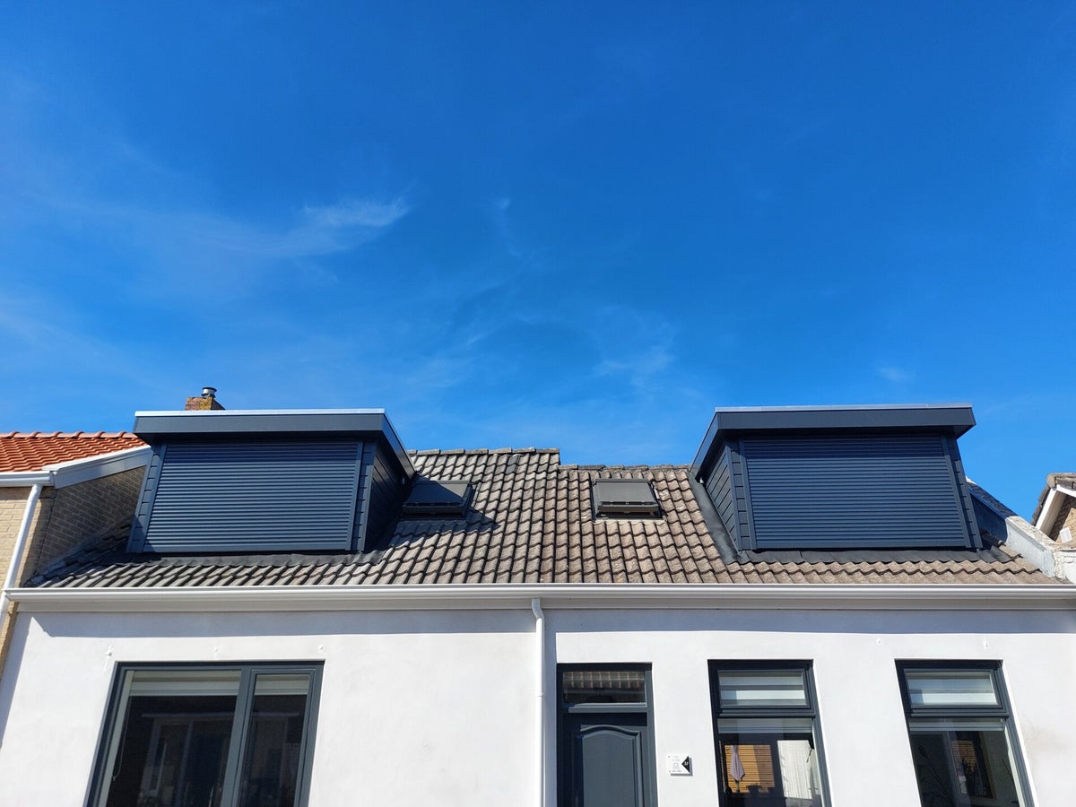 Twee dakkapellen aan de voorkant in Colijnsplaat