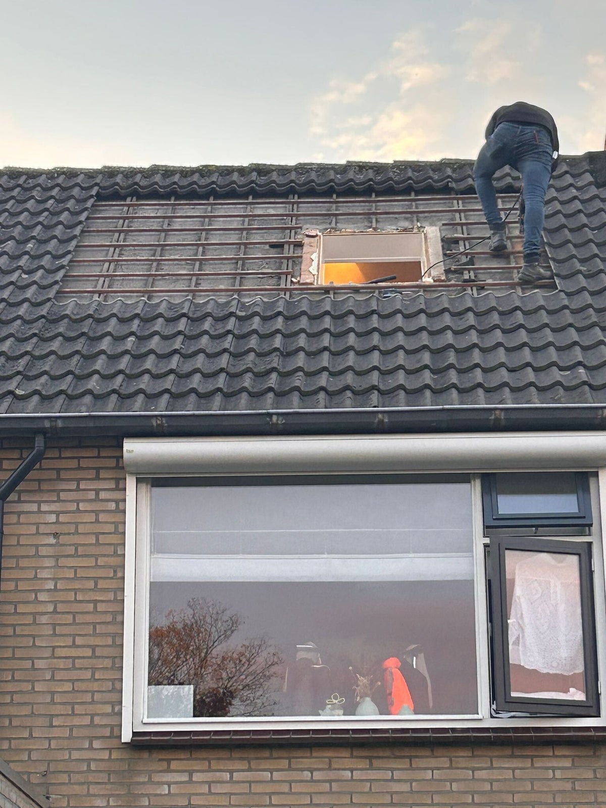 Plaatsing van een prefab dakkapel in Hulst