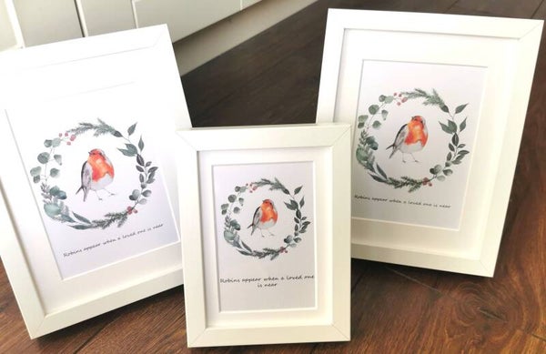 A6 Robins Appear Framed gift