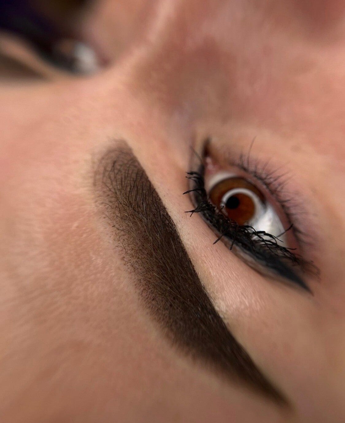 Sopracciglia Pixel (Effetto Soft Shading)