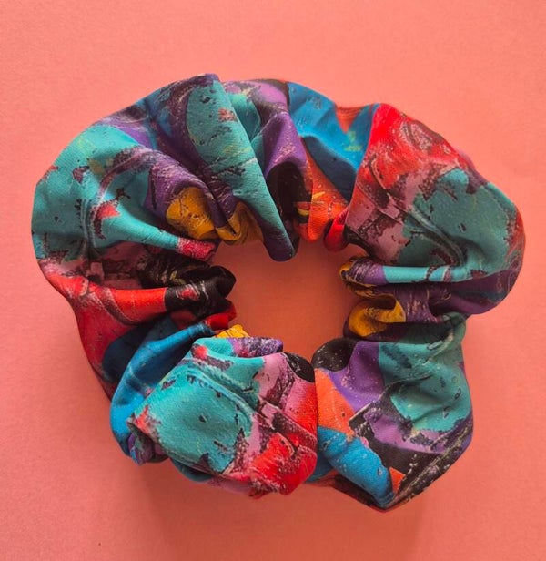 Iambec scrunchie
