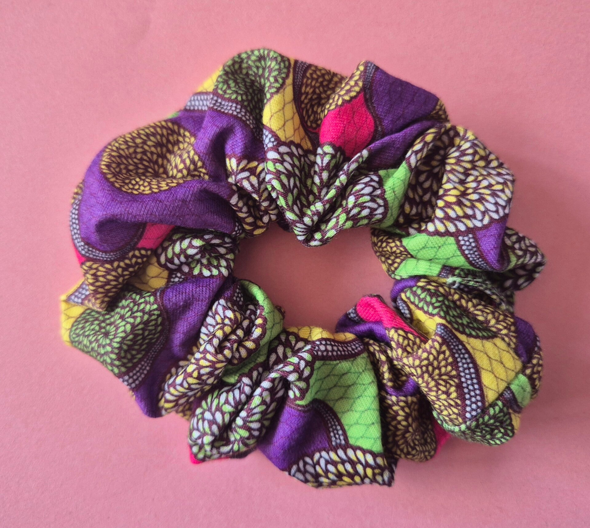 Iambec scrunchie