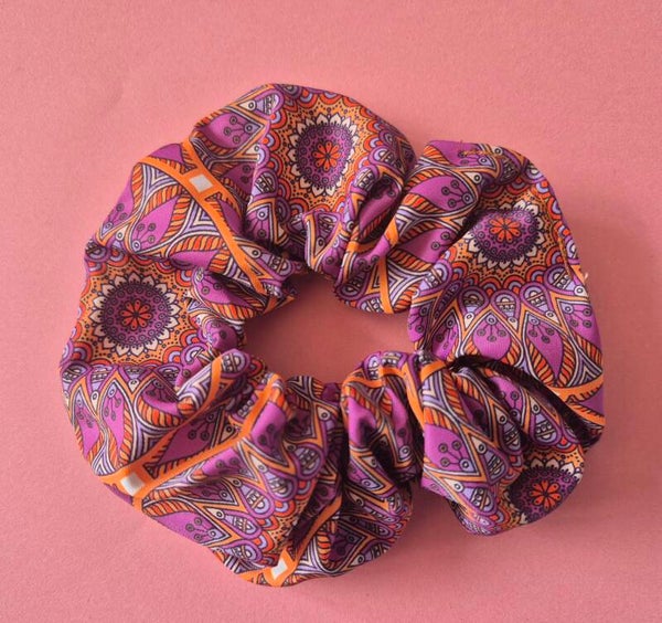 Iambec scrunchie