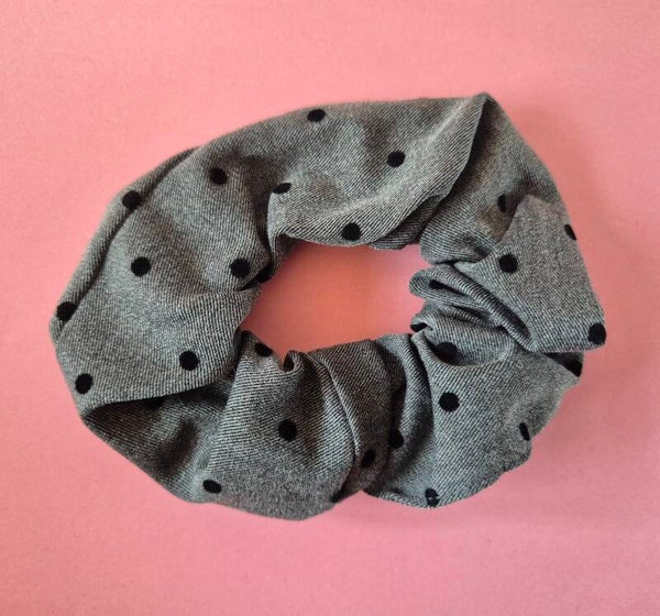 Iambec scrunchie