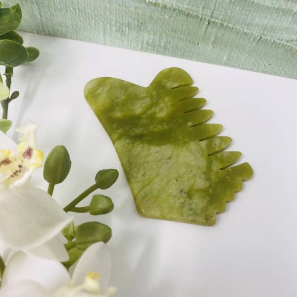 GUASHA DE JADE