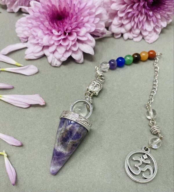 PÉNDULO DE CUARZO AMATISTA CON CADENA PARA LOS 7 VÓRTICES ENERGÉTICOS
