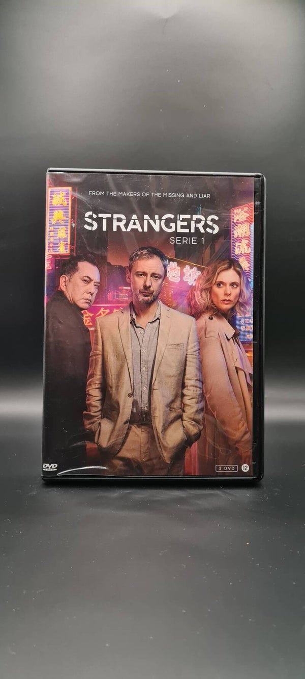 Strangers seizoen 1