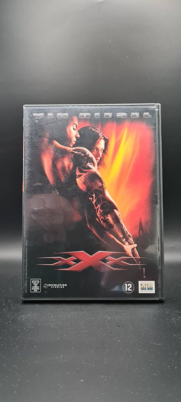 XxX