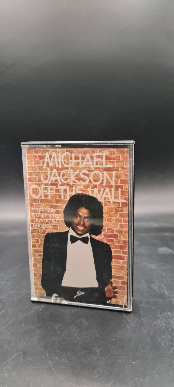 Michael Jackson Of The Wall (cassette band)