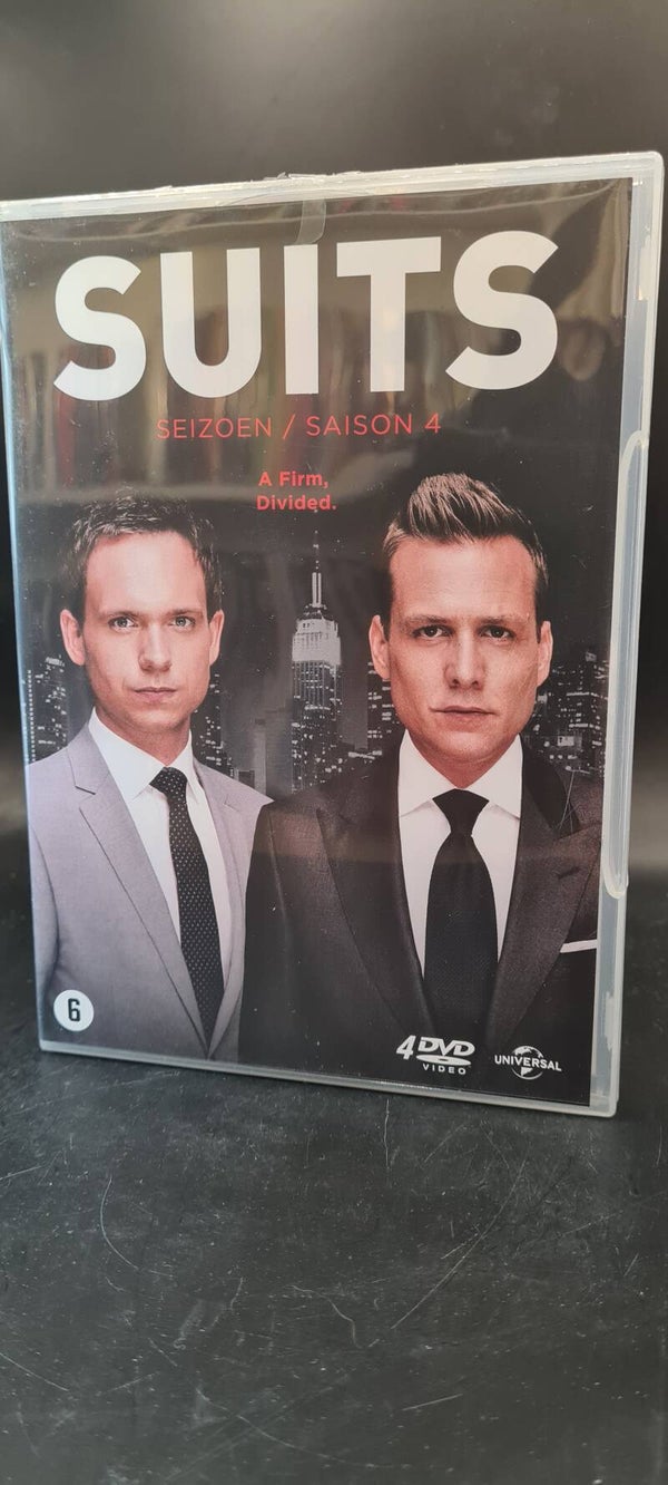 Suits seizoen 4 (Nieuw toegevoegd item)