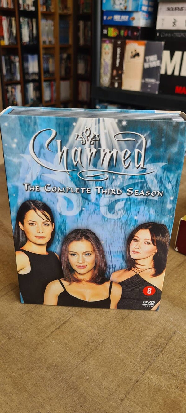 Charmed Seizoen 3 (Nieuw toegevoegd item)