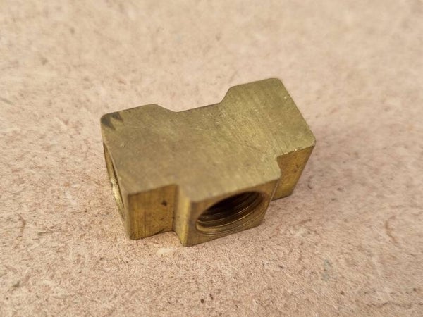 Union tee (1/4 tube) Brass