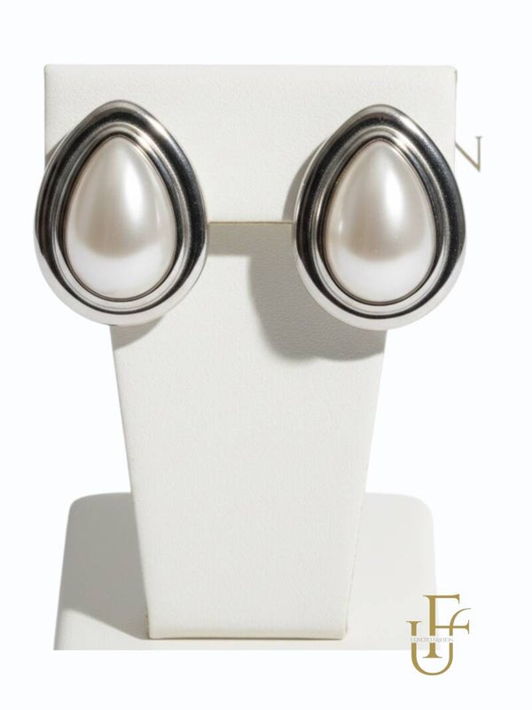 Zilver Oorstekers met Parel – Druppelvorm