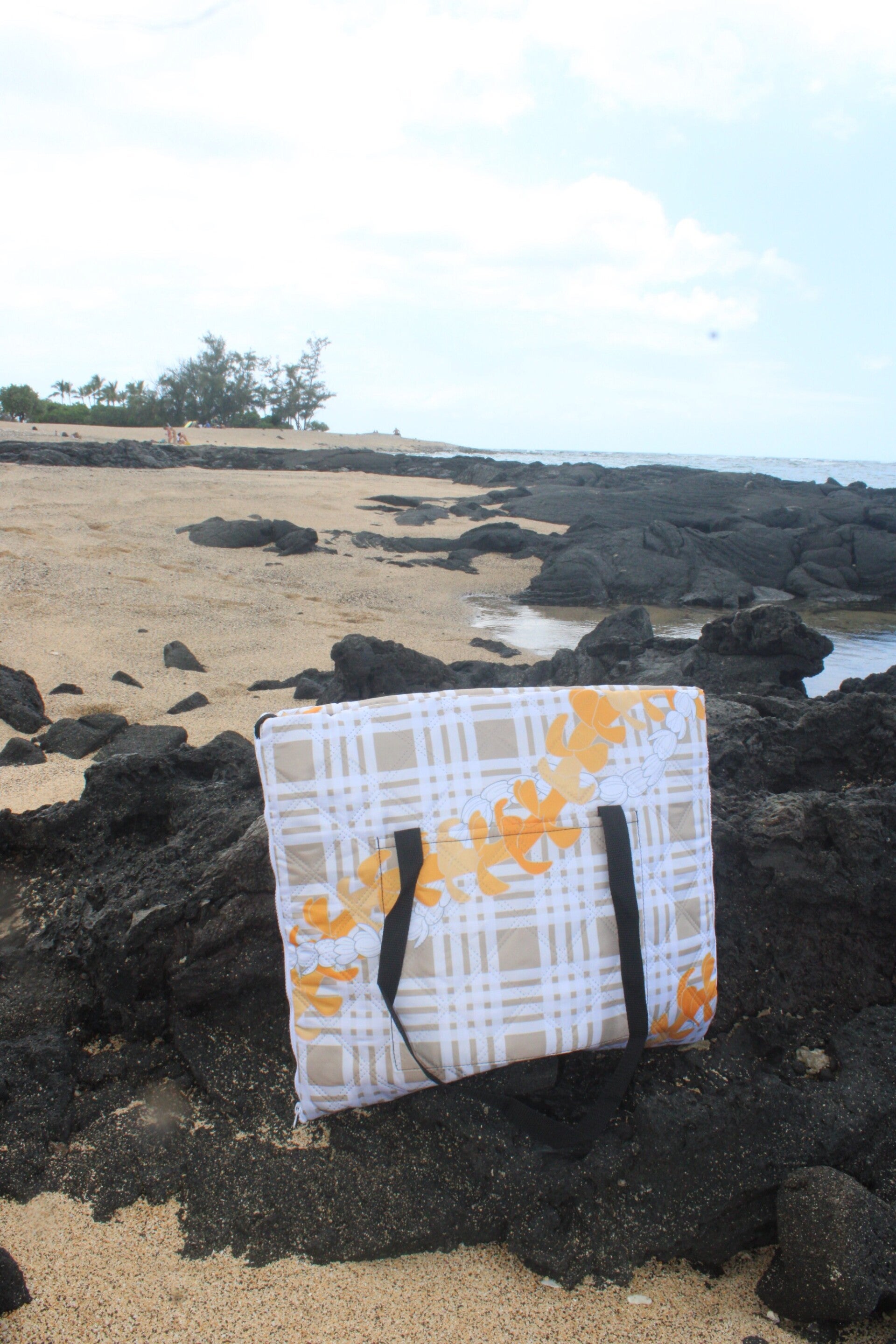 Puakenikeni Beach Mat