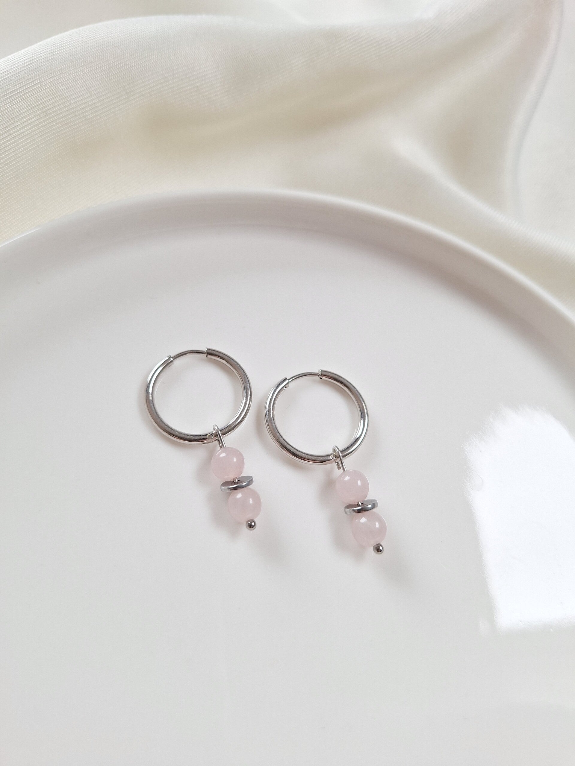 RVS oorbellen zilverkleurig, roze