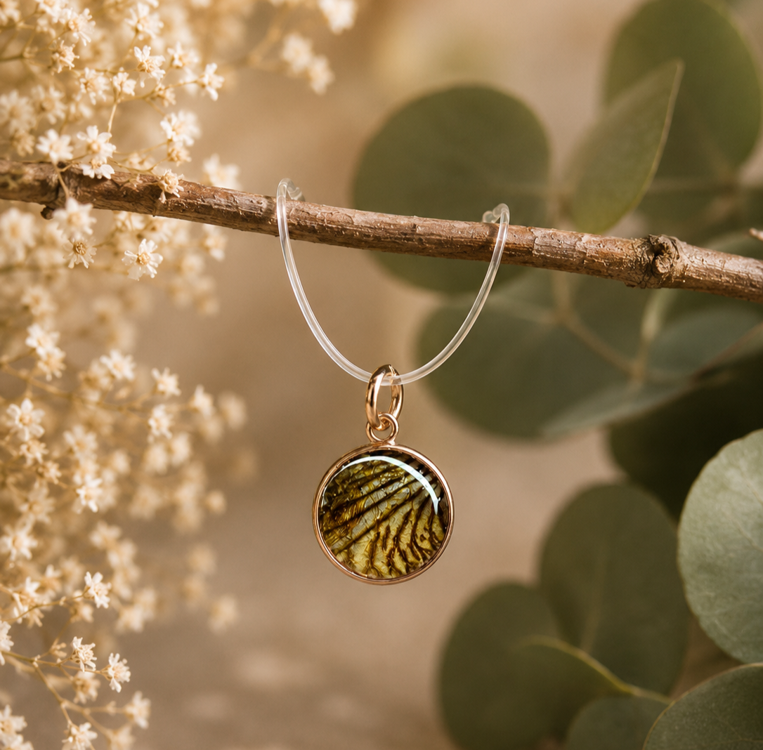 Tiger Leaf pendant