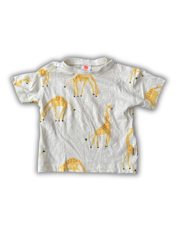 Hema T-shirt Maat 68 - 2425