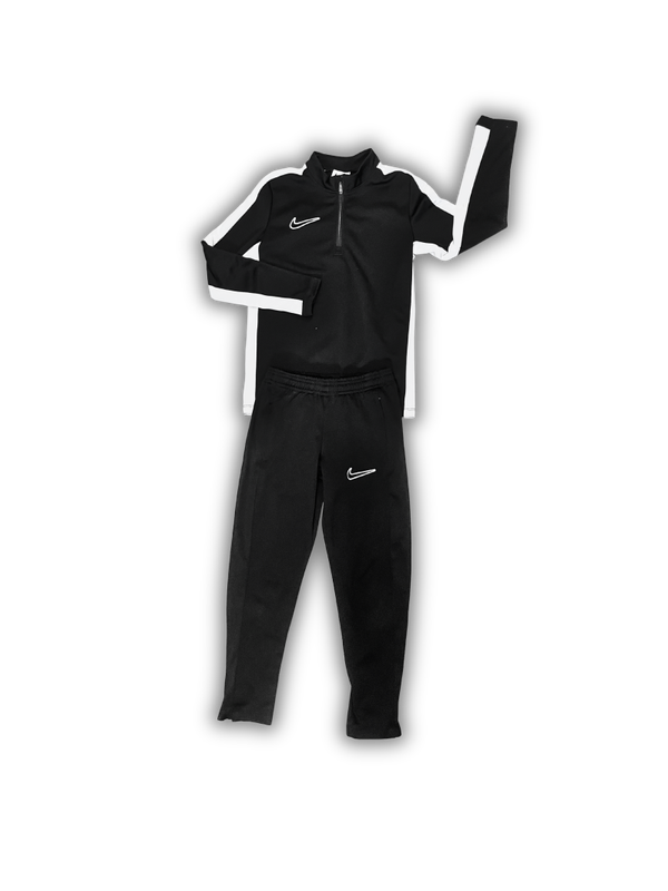 Nike Set Maat 122/128 - 6053