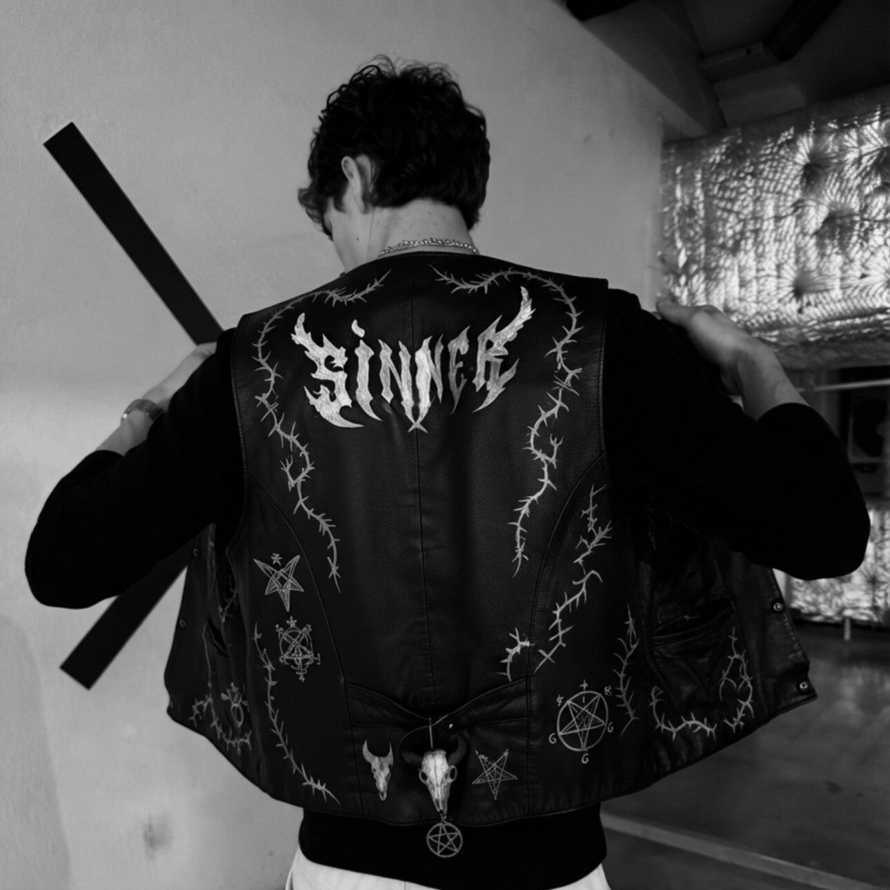 SAVRYTH VEST