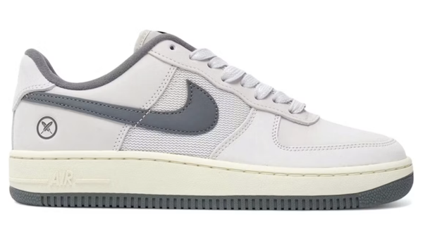 NIKE SB AIR FORCE 1 LOW YUTO HORIGOME WHITE IRON GREY
