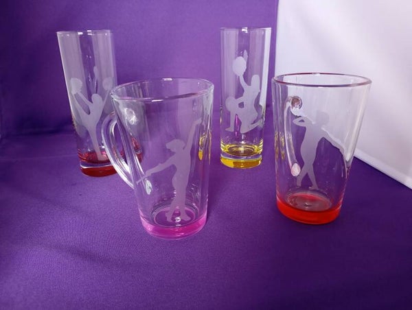 long en thee glas twirling / pompon