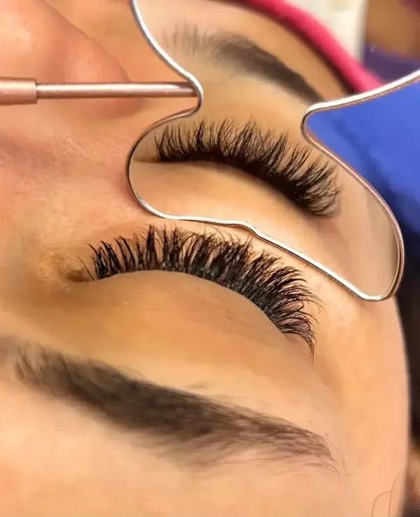 Extensions de Cils - dépôt 30%