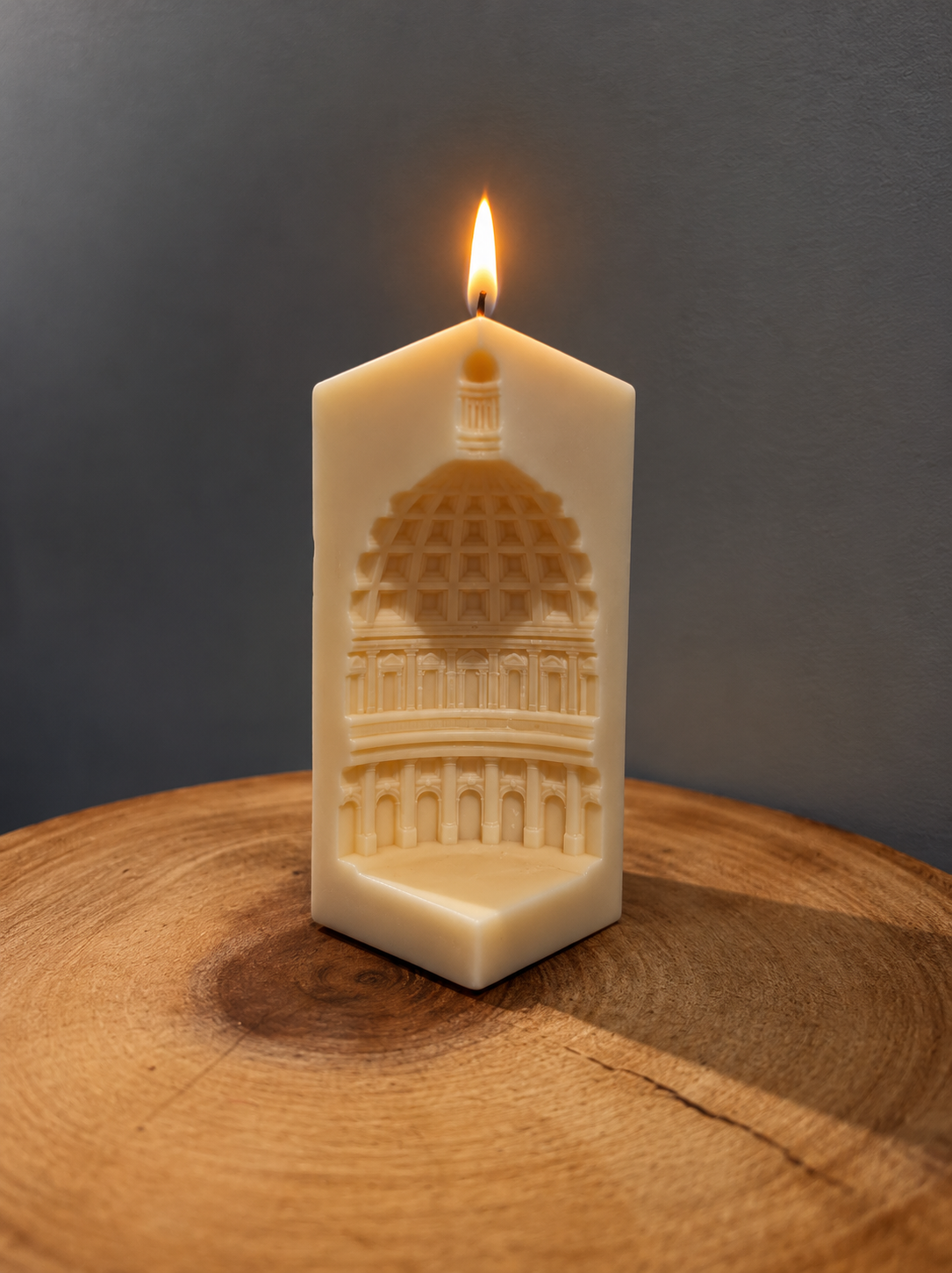 COLOSSEUM candle