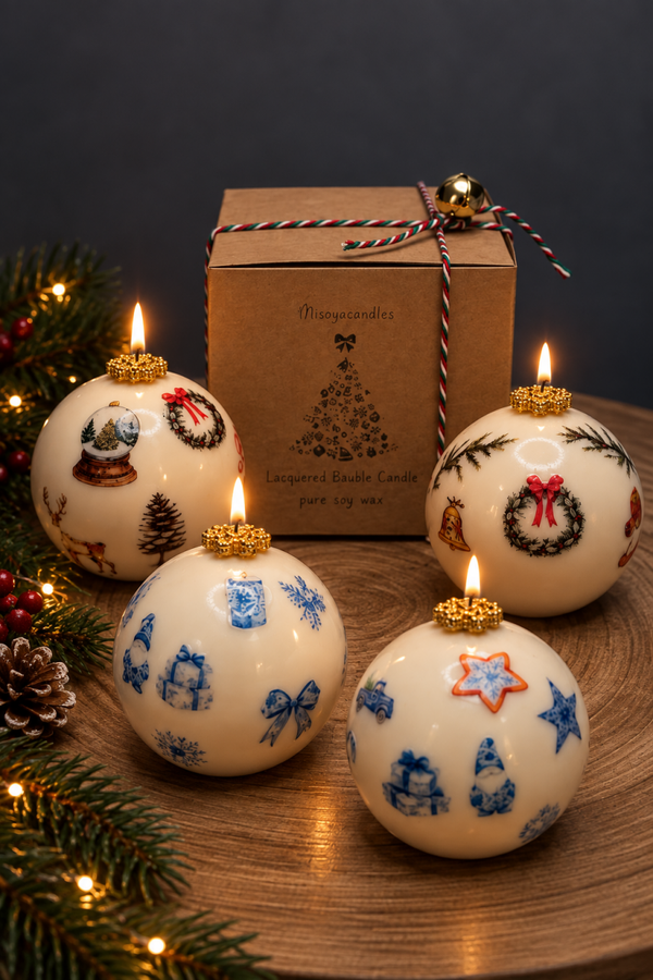 LACQUERED BAUBLE GOLD  candle