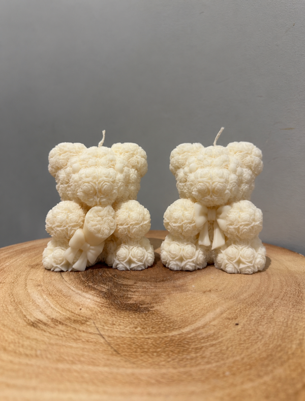 BOW & FLOWERS TEDDY BEAR candle