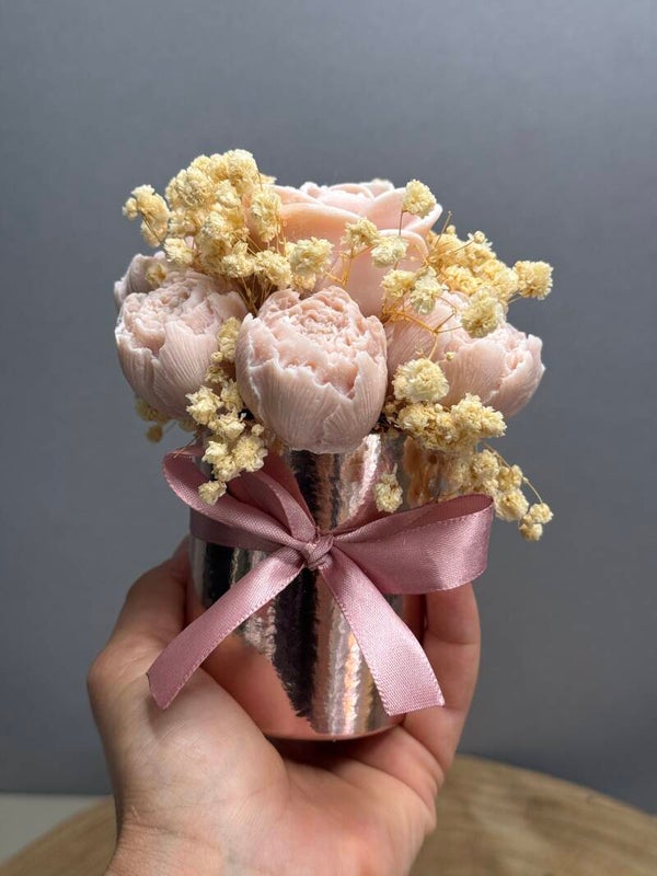 BOUQUET OF PEONIES & ROSE