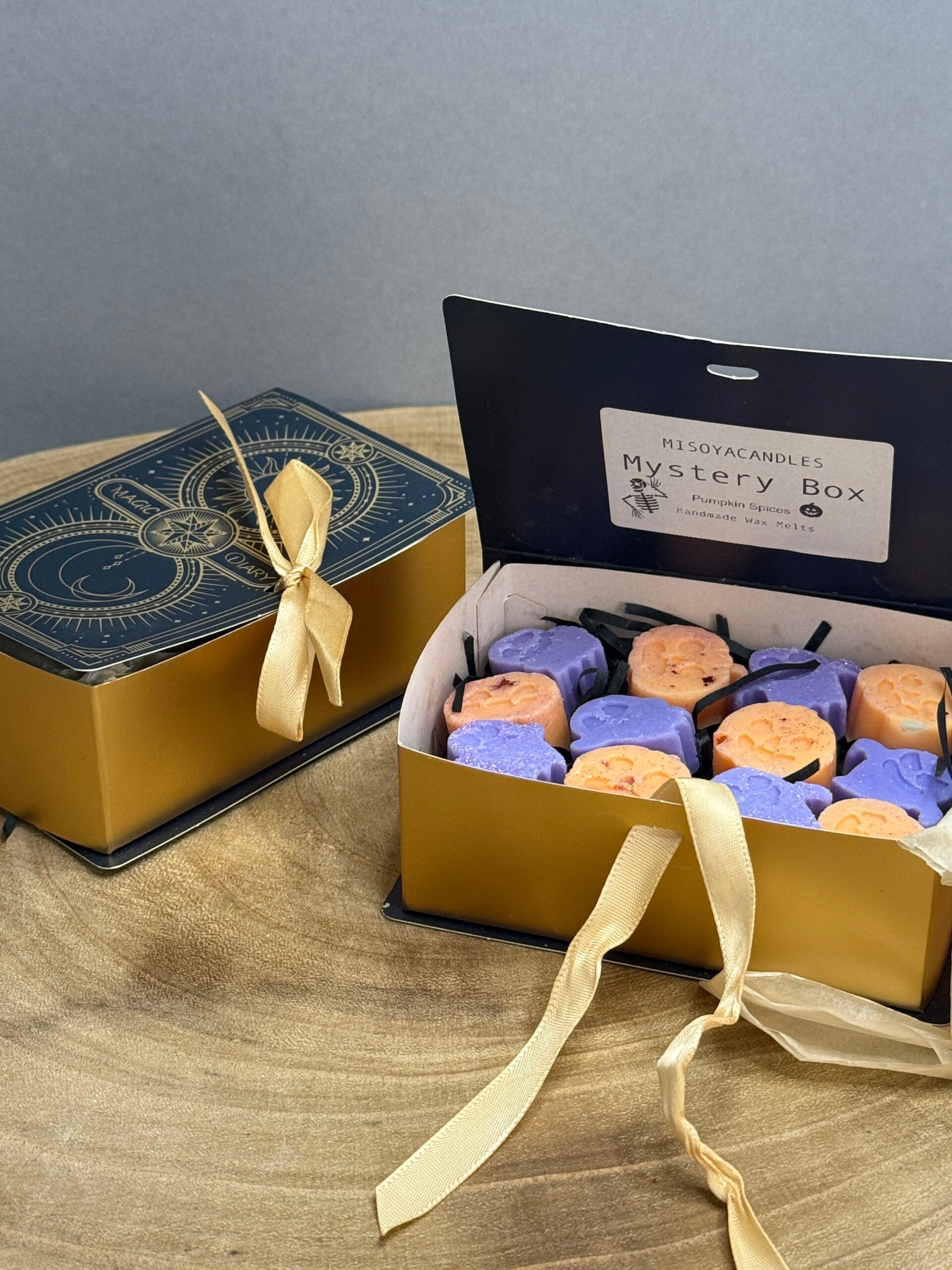 HALLOWEEN MYSTERY BOX - wax melts SALE