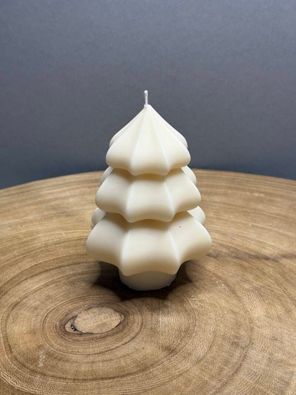 SNOWY CHRISTMAS TREE candle