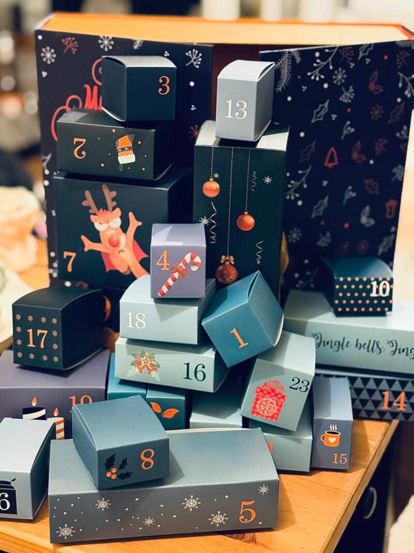 24 DAYS CHRISTMAS ADVENT CALENDAR