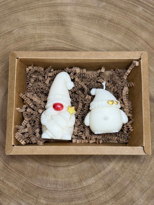 WINTER GONK & ROBIN candle