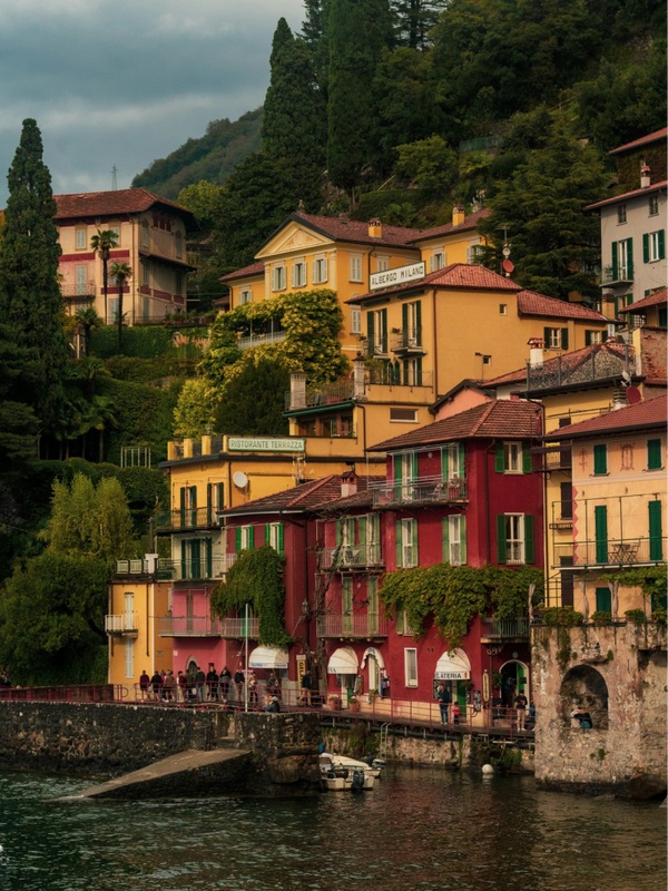 8 h Tour Completo del Lago in Barca: Como, Colico, Lecco
