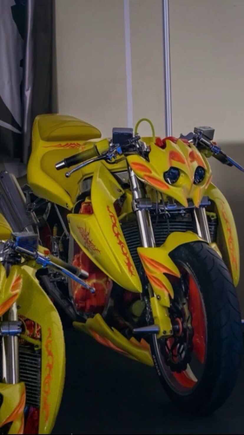 DALTONS RACING TEAM.jpg