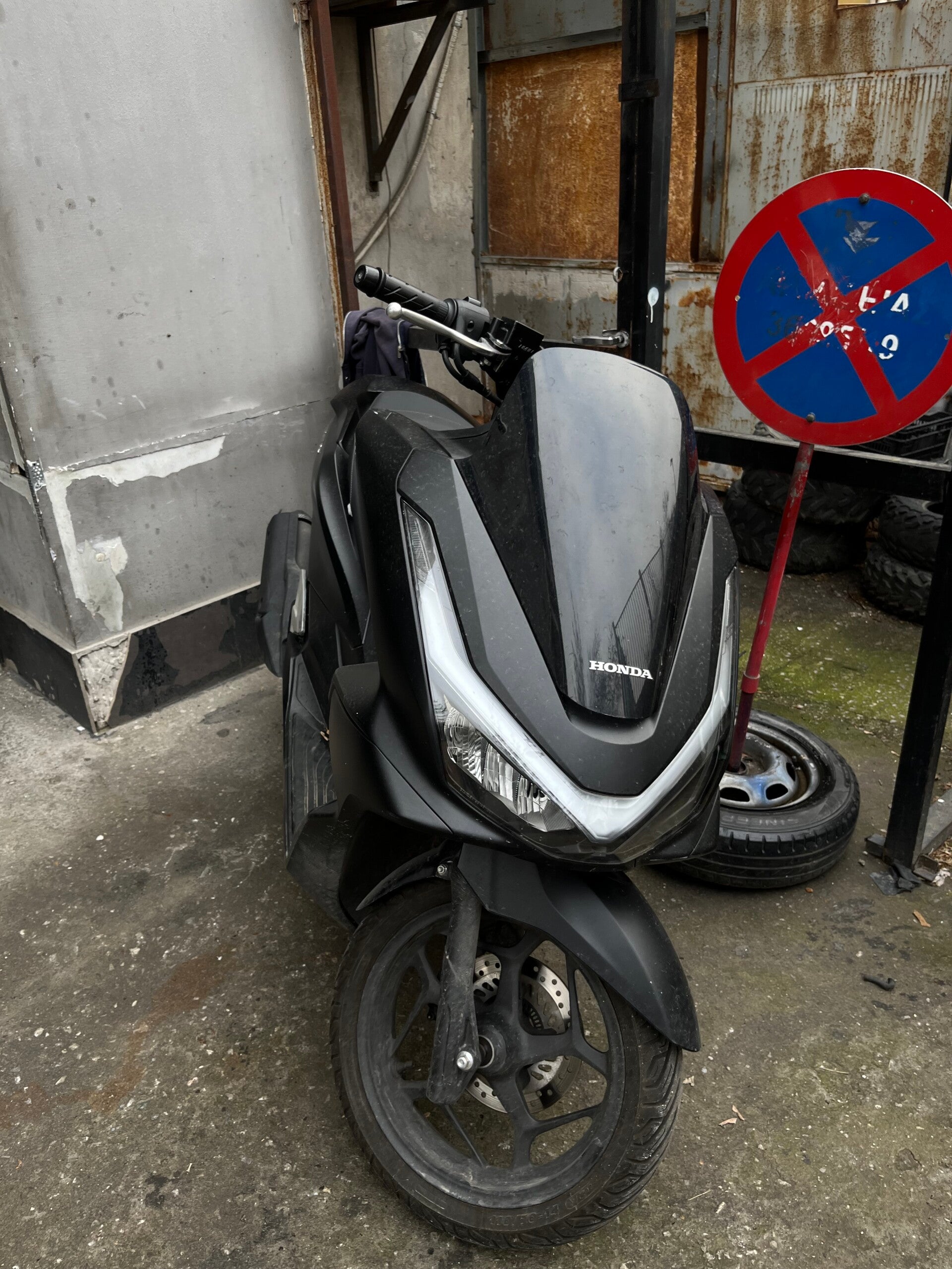 DALTONS RACING TEAM.jpg