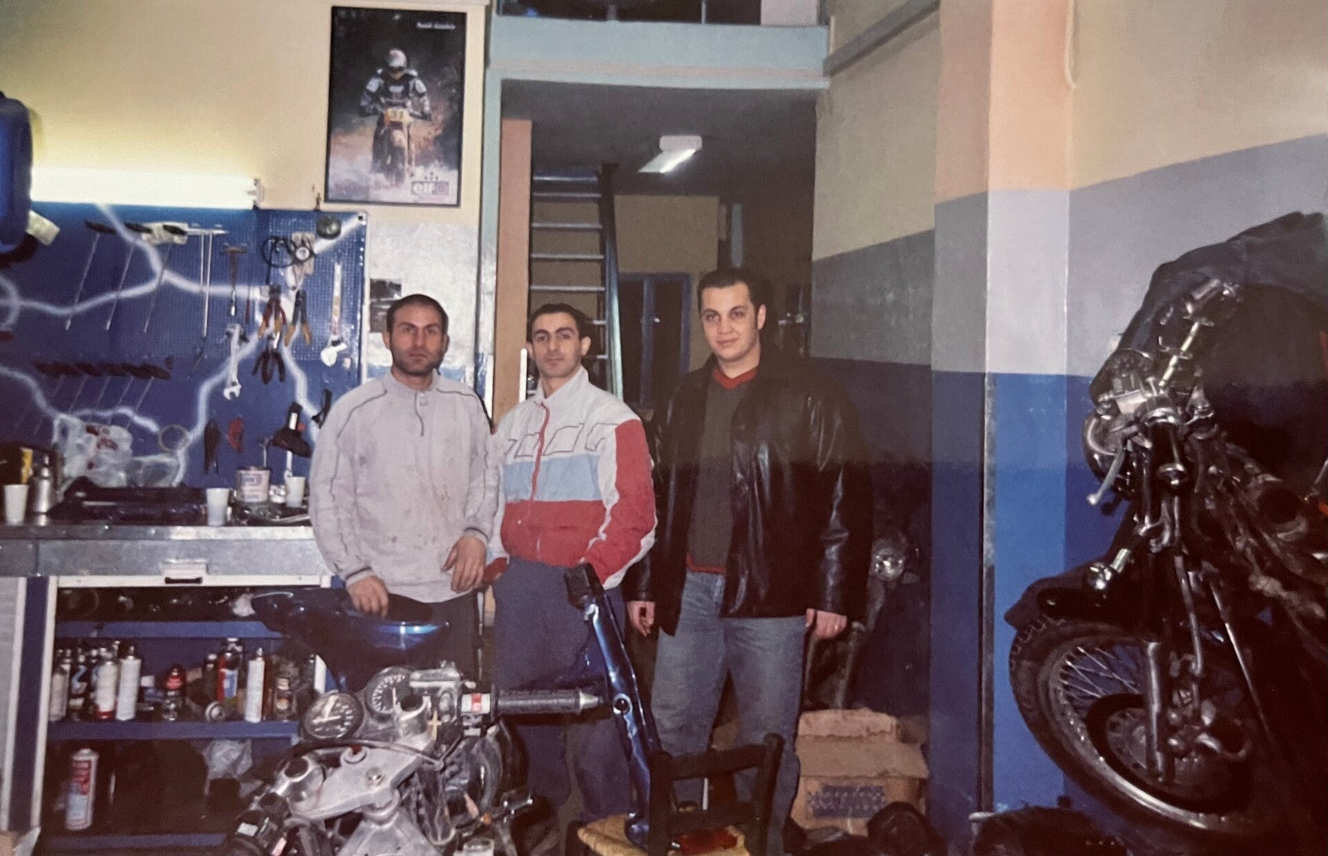 DALTONS RACING TEAM.jpg