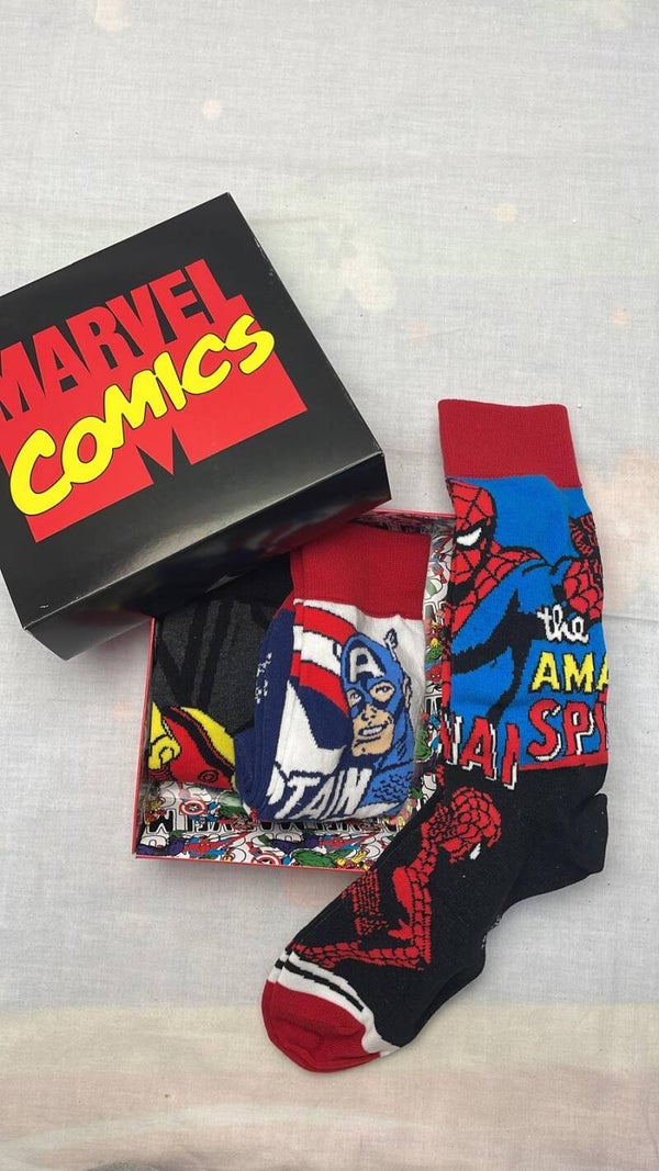 Set 3 Paia Calzini Marvel Comics con Scatola Regalo