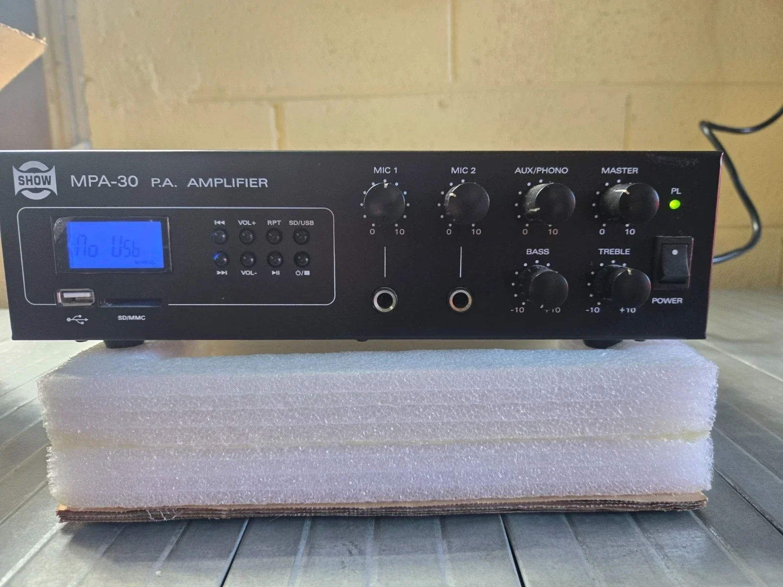 Amplificatore mixer per filodiffusione