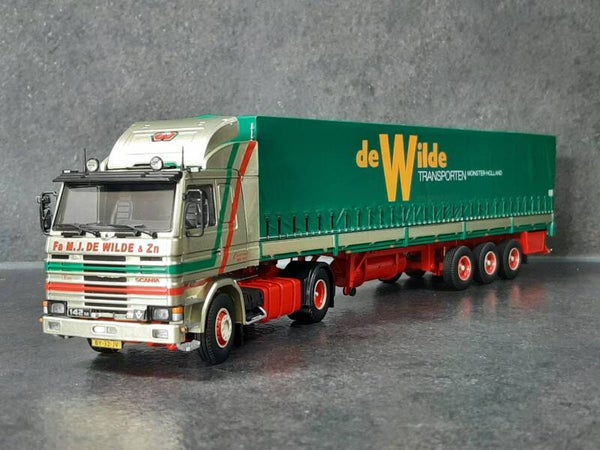 Tekno De Wilde Scania 142 met 3-assige klassieke huifoplegger