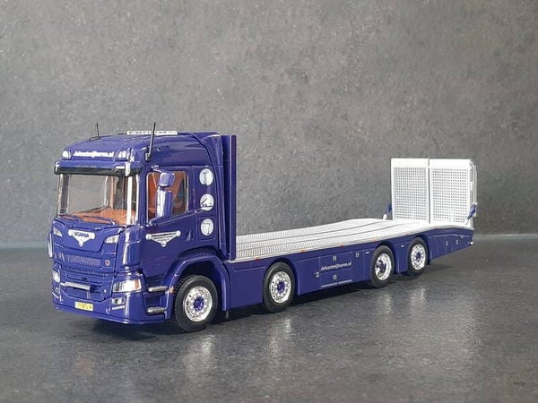 TEKNO Cluistra Scania Next-Gen P-serie resin oprijwagen