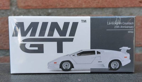 MiniGT 1/64 1989 Lamborghini Countach 25th Anniversary, white nr 1134