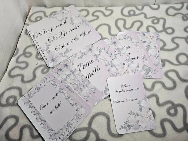 Livre et cartes étape grossesse