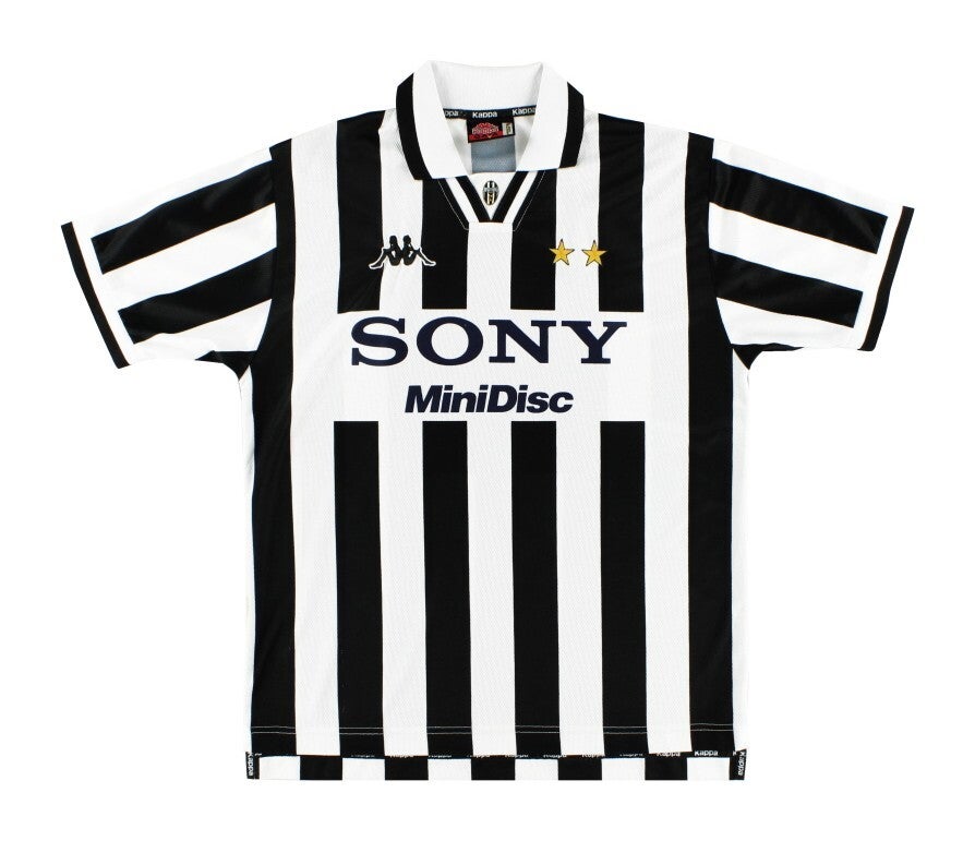 Juventus 96/97 Home Retro Kit
