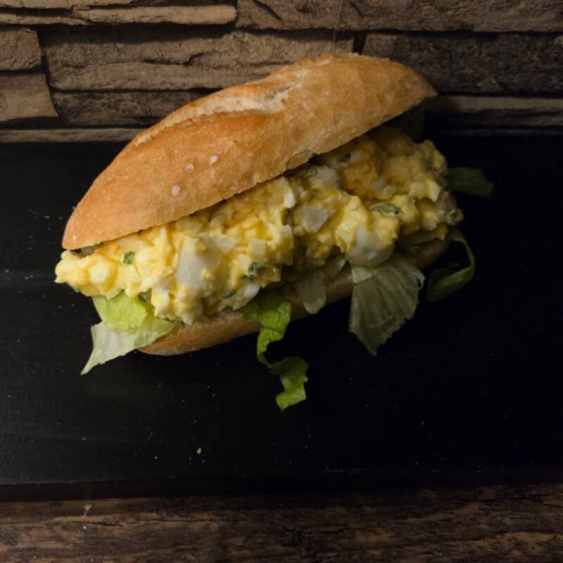 baguette Bruin Eiersalade