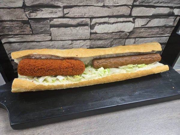 Stokbroodje Goulaskroket en frikandel